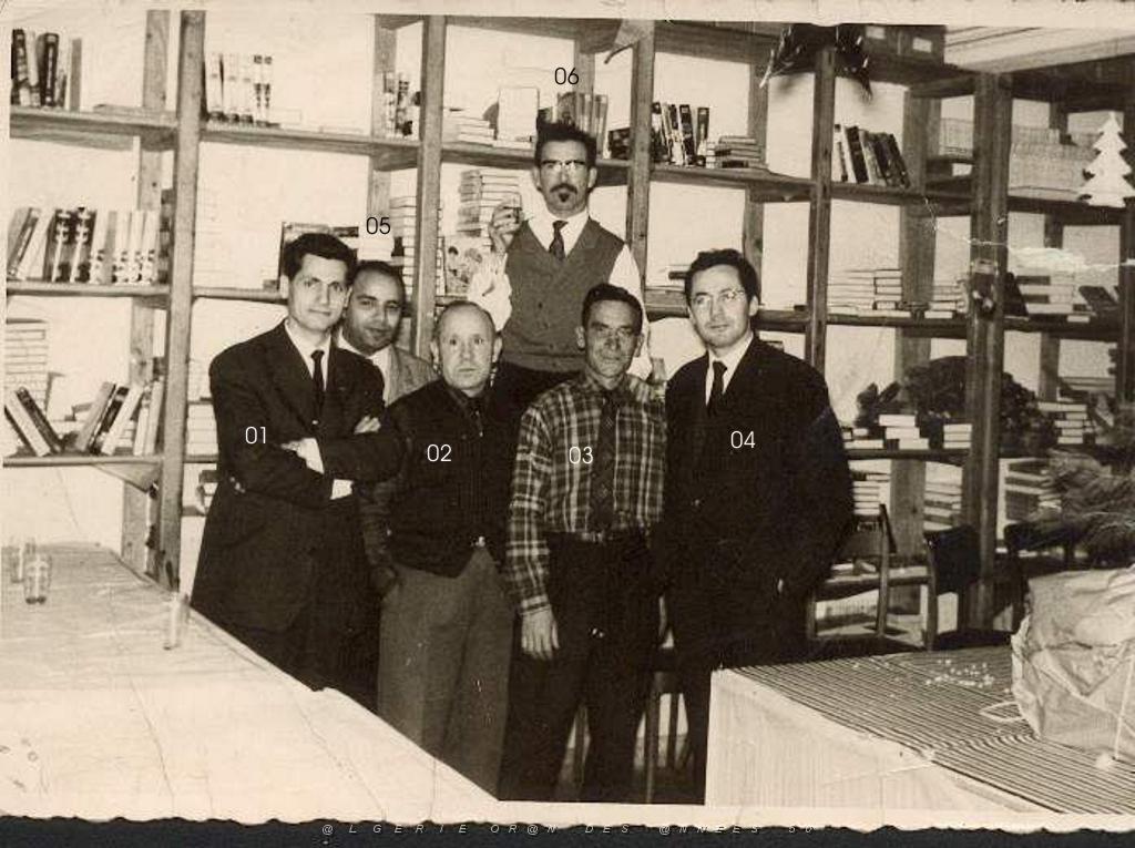 LIBRAIRIE HACHETTE RUE DE SALLE.JPG